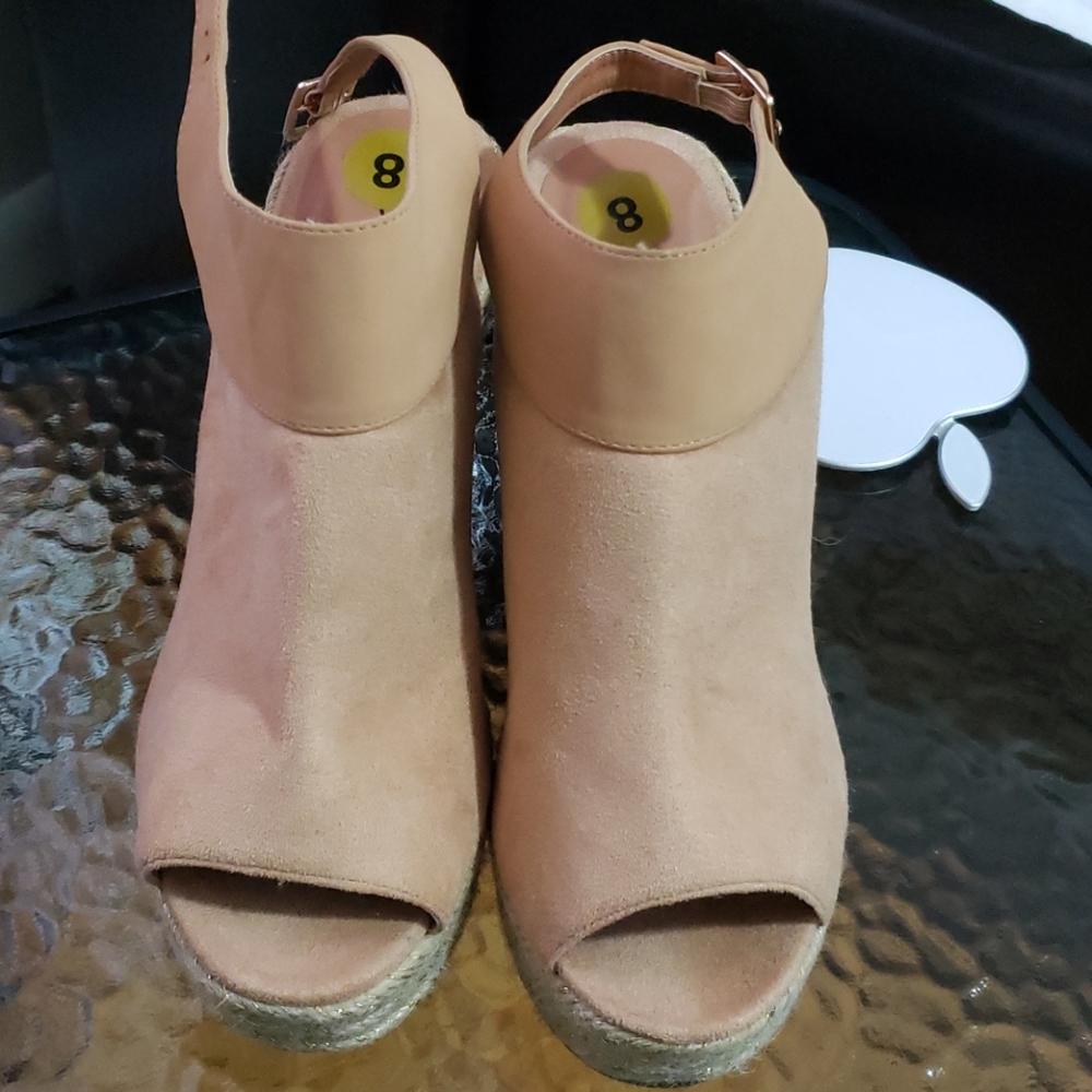 PLATFORM SHOES
